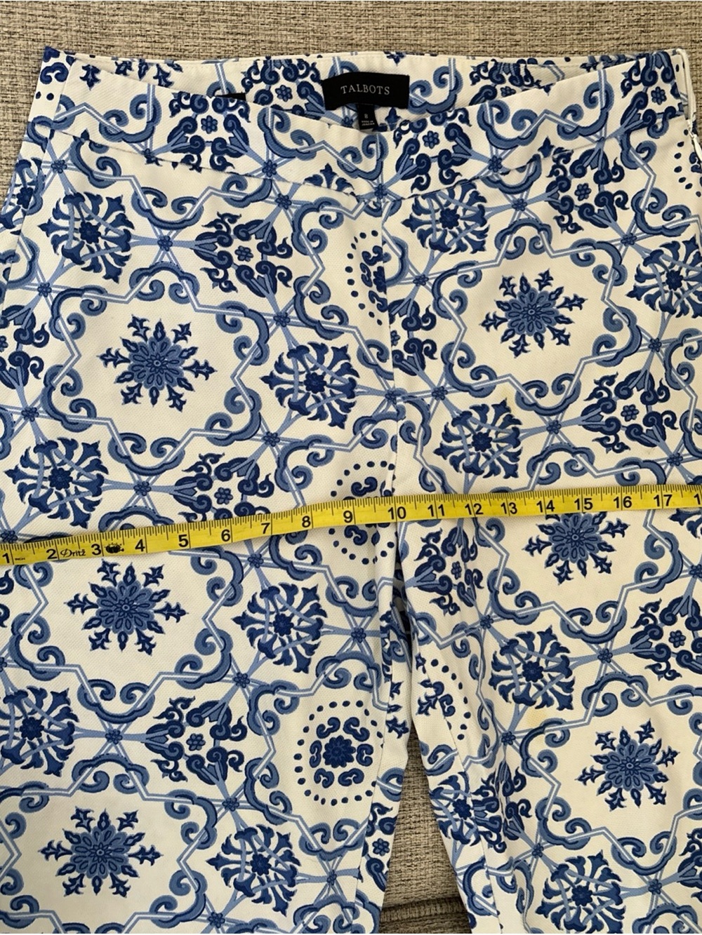 Sz 8 Talbots White women’s Pants with Blue Tile Print used w defect: stain - Picture 12 of 15